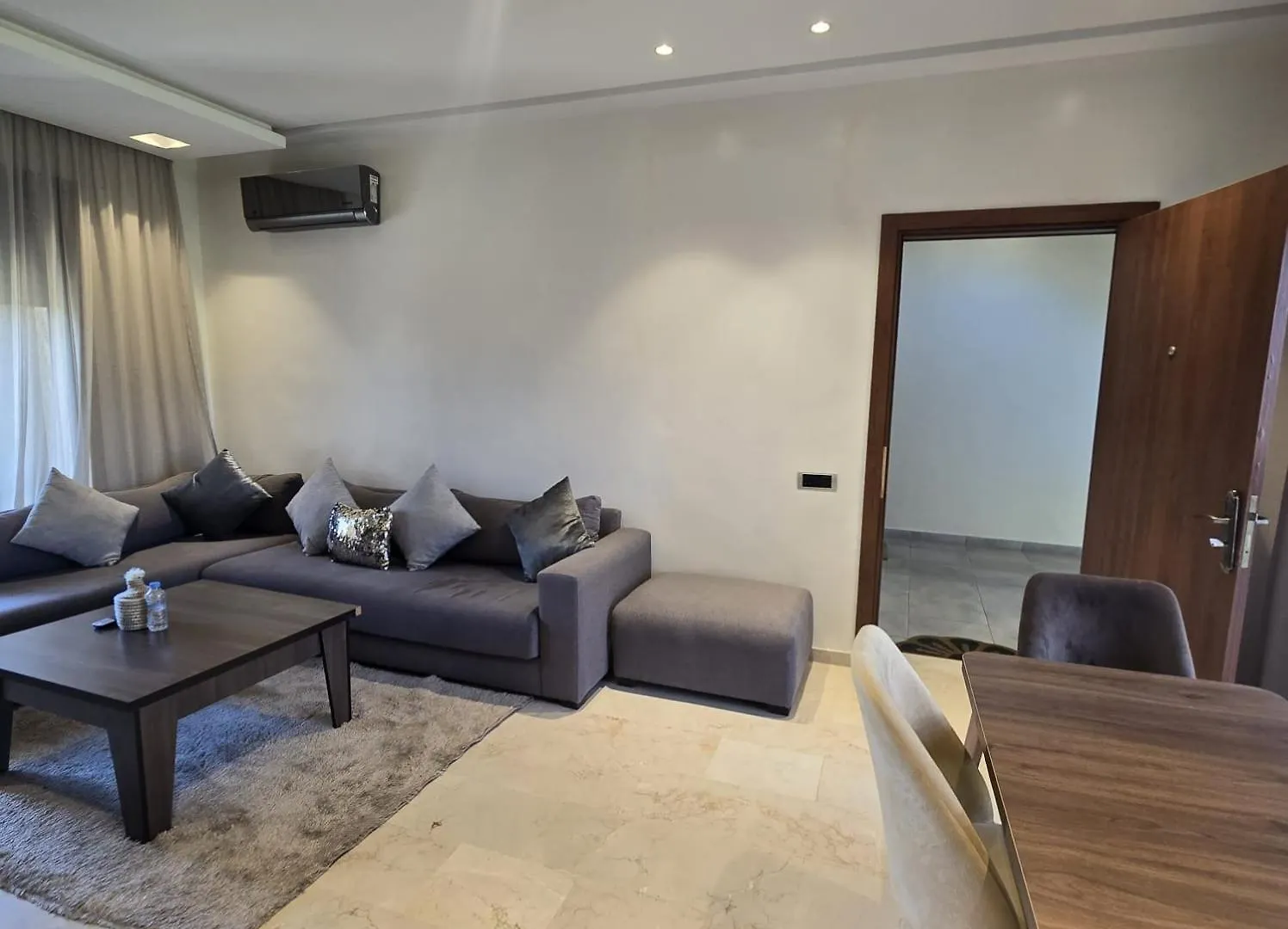 Prestigia Luxury 2 Bedrooms Apartment Pool View Marrakesh